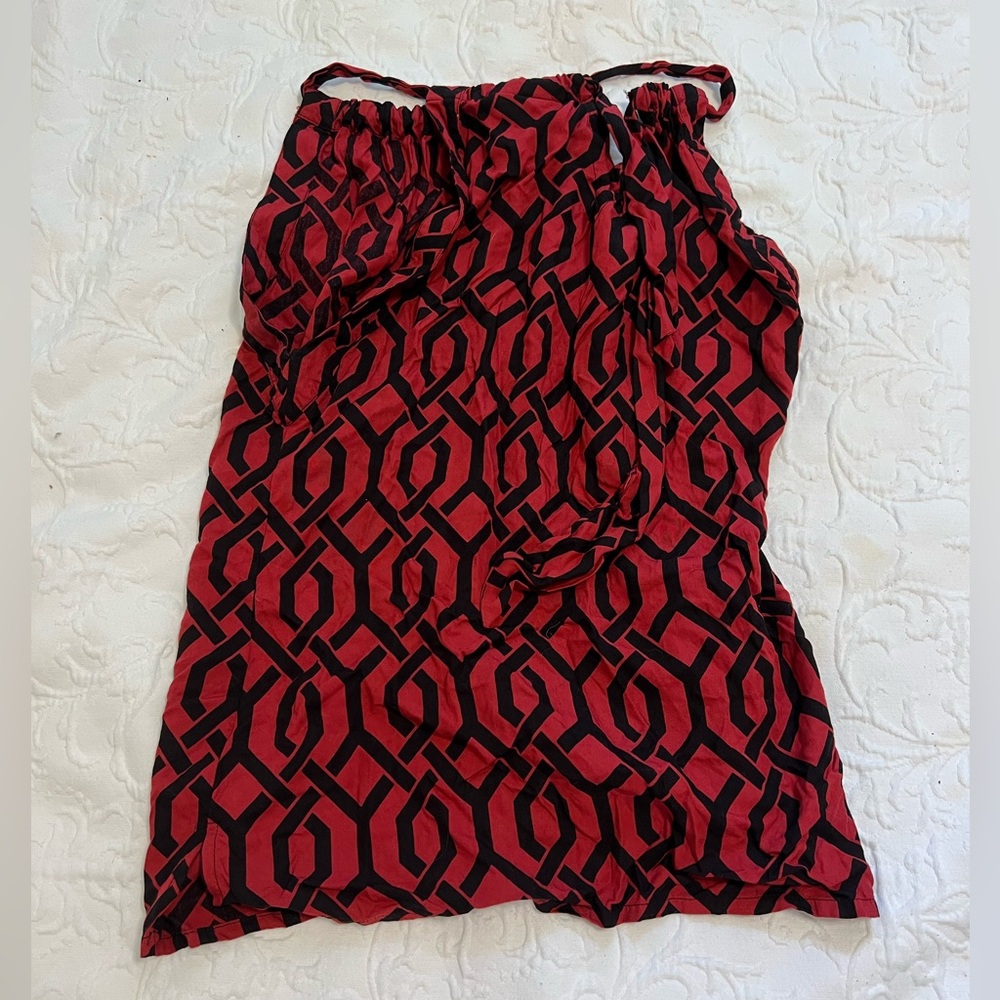 Escapada Garnet and Black High Neck Sleeveless Shirt size M